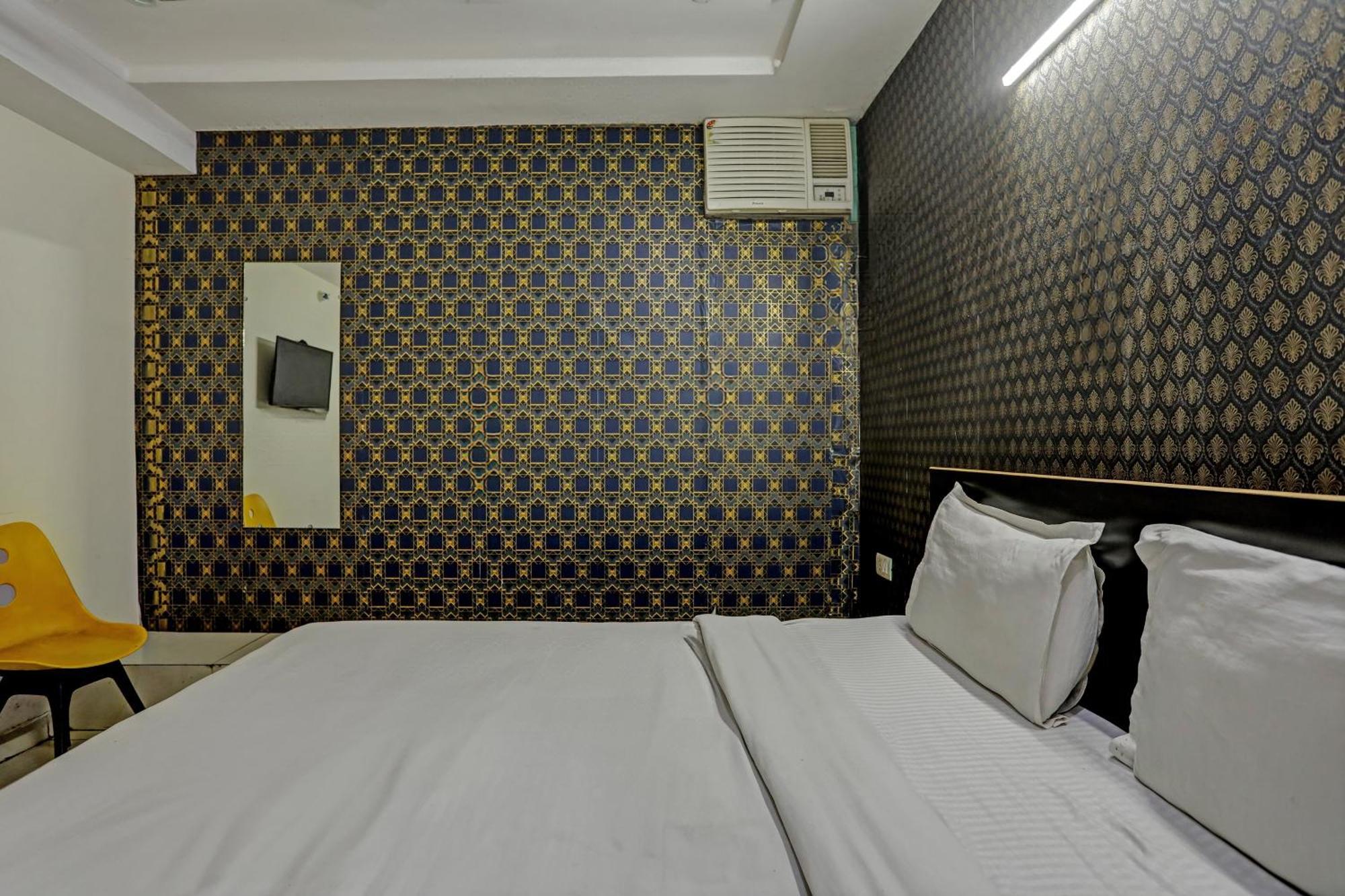 Hotel O Kanak Palace New Delhi Buitenkant foto